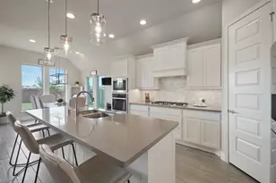 9303 Mont Ellie Ln, Tomball, TX 77375 - Photo 4