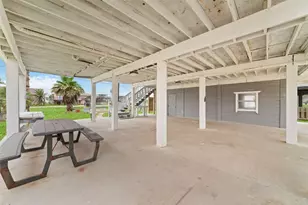 610 Seashell Dr, Freeport, TX 77541 - Photo 26