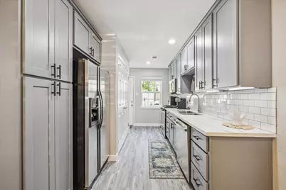 1210 Shelby Street, Houston, TX 77009 - Photo 6