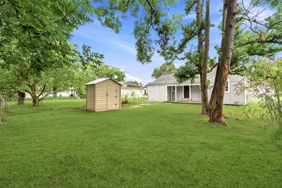 509 Ward Road, Baytown, TX 77520 - Photo 32
