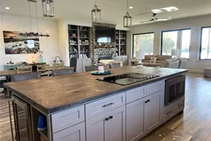 7165 Backridge Rd, Sabine Pass, TX 77655 - Photo 12