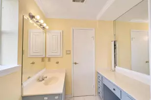 12300 Brookglade Circle, Houston, TX 77099 - Photo 10