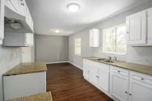 7 Talisman Ct, Houston, TX 77076 - Photo 14