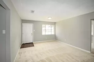 7 Talisman Ct, Houston, TX 77076 - Photo 8
