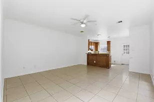 4306 Maggie St, Houston, TX 77051 - Photo 6