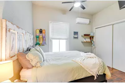 4107 Avenue M 1/2, Galveston, TX 77550 - Photo 4