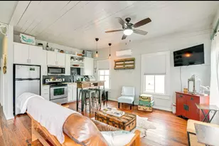 4107 Ave M 1/2, Galveston, TX 77550 - Photo 2