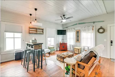 4107 Avenue M 1/2, Galveston, TX 77550 - Photo 1