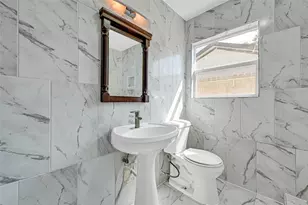 7625 Touchstone St, Houston, TX 77028 - Photo 20