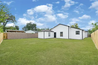 7625 Touchstone Street, Houston, TX 77028 - Photo 24