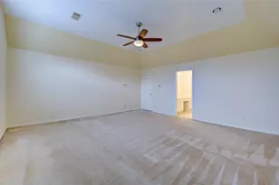 7611 S Linpar Ct S, Houston, TX 77040 - Photo 32