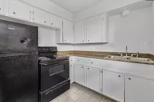 26 Farrell St, Houston, TX 77022 - Photo 8