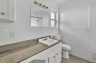 26 Farrell St, Houston, TX 77022 - Photo 2