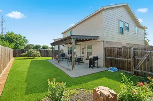9426 Coatsworth Dr, Sugar Land, TX 77498 - Photo 26