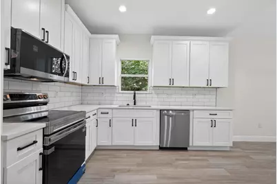 7825 Brighton Drive, Beaumont, TX 77707 - Photo 8