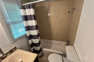 1514 1/5 W 14th St, Houston, TX 77008 - Photo 12