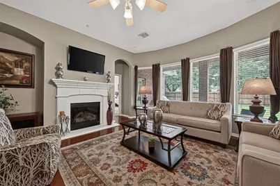 6806 Peatwood Way, Sugar Land, TX 77479 - Photo 10