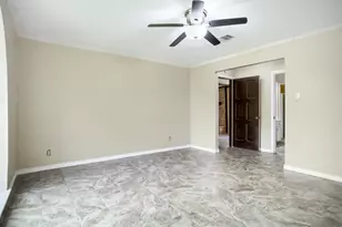 10903 Tupper Lake Dr, Houston, TX 77042 - Photo 16