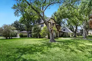 10903 Tupper Lake Dr, Houston, TX 77042 - Photo 4