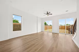 7422 Maxroy St, Houston, TX 77088 - Photo 8