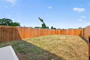 7422 Maxroy St, Houston, TX 77088 - Photo 40