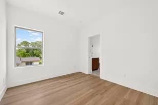 7422 Maxroy St, Houston, TX 77088 - Photo 30