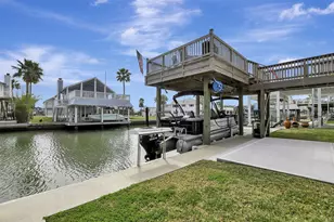 22205 Frio Dr, Galveston, TX 77554 - Photo 1