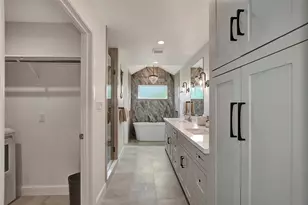 22205 Frio Dr, Galveston, TX 77554 - Photo 18
