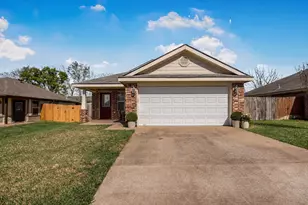 1002 Copperas Bend, Caldwell, TX 77836 - Photo 1