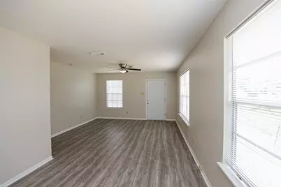 7810 Queen Street, Houston, TX 77028 - Photo 6