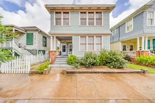 2404 Bernardo De Galvez, Galveston, TX 77550 - Photo 32