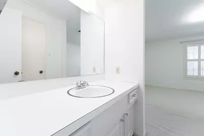 8403 Braes Meadow Drive, Houston, TX 77071 - Photo 24