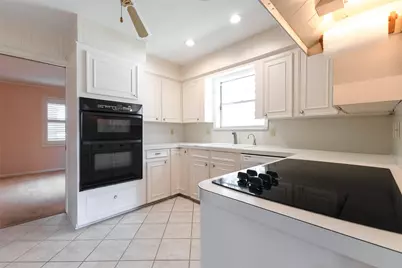 8403 Braes Meadow Drive, Houston, TX 77071 - Photo 6