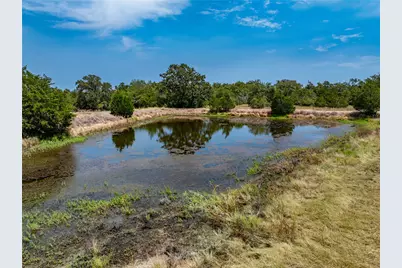 1046 Tx-71, West Point, TX 78963 - Photo 6