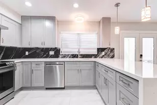 11643 Village Pl Dr, Houston, TX 77077 - Photo 12