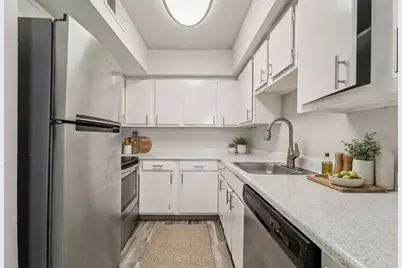 2815 Greenridge Drive #2-121, Houston, TX 77057 - Photo 8