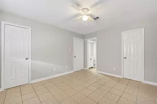 8707 Yvonne Dr, Houston, TX 77044 - Photo 30