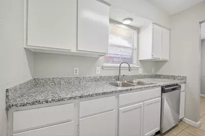8707 Yvonne Drive, Houston, TX 77044 - Photo 16