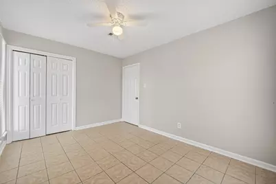 8707 Yvonne Drive, Houston, TX 77044 - Photo 20