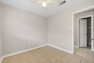 8707 Yvonne Dr, Houston, TX 77044 - Photo 26