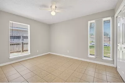 8707 Yvonne Drive, Houston, TX 77044 - Photo 18