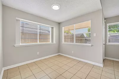 8707 Yvonne Drive, Houston, TX 77044 - Photo 8