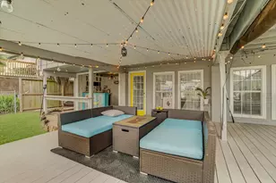 313 Ling, Bayou Vista, TX 77563 - Photo 12
