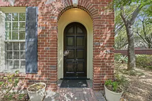 3210 Maroneal St, Houston, TX 77025 - Photo 4