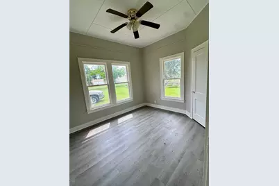 217 Marland St, Boling, TX 77420 - Photo 10