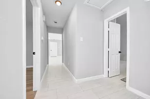 5835 Kenilwood Dr, Houston, TX 77033 - Photo 26