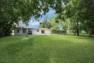 5835 Kenilwood Dr, Houston, TX 77033 - Photo 34