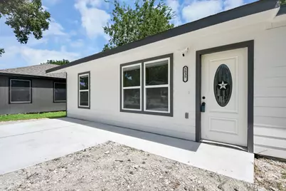 5835 Kenilwood Drive, Houston, TX 77033 - Photo 6