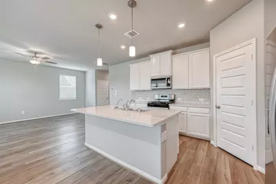 17629 Rosette Grass Drive, Conroe, TX 77385 - Photo 8