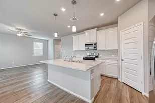 17629 Rosette Grass Dr, Conroe, TX 77385 - Photo 8
